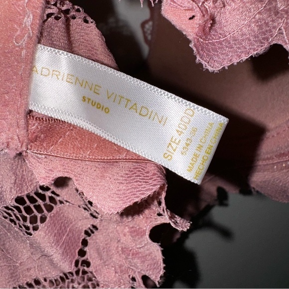 NWT Adrienne Vittadini Studio Everyday Bra Size 40DDD rose color - Picture 7 of 8